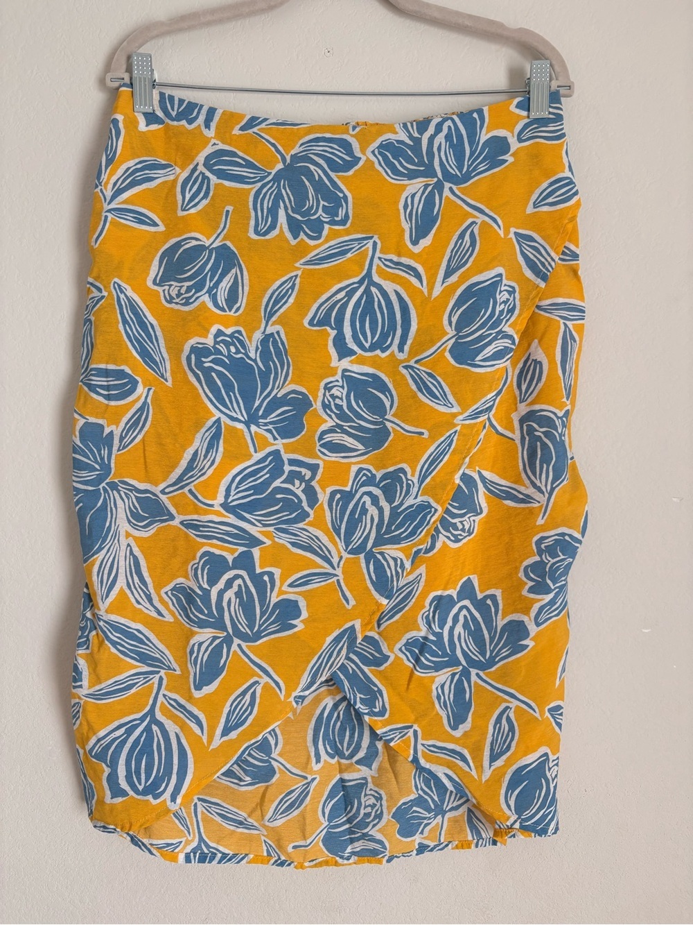 Skies Are Blue- Yellow Floral Faux Wrap Skirt with Blue Blooms size L